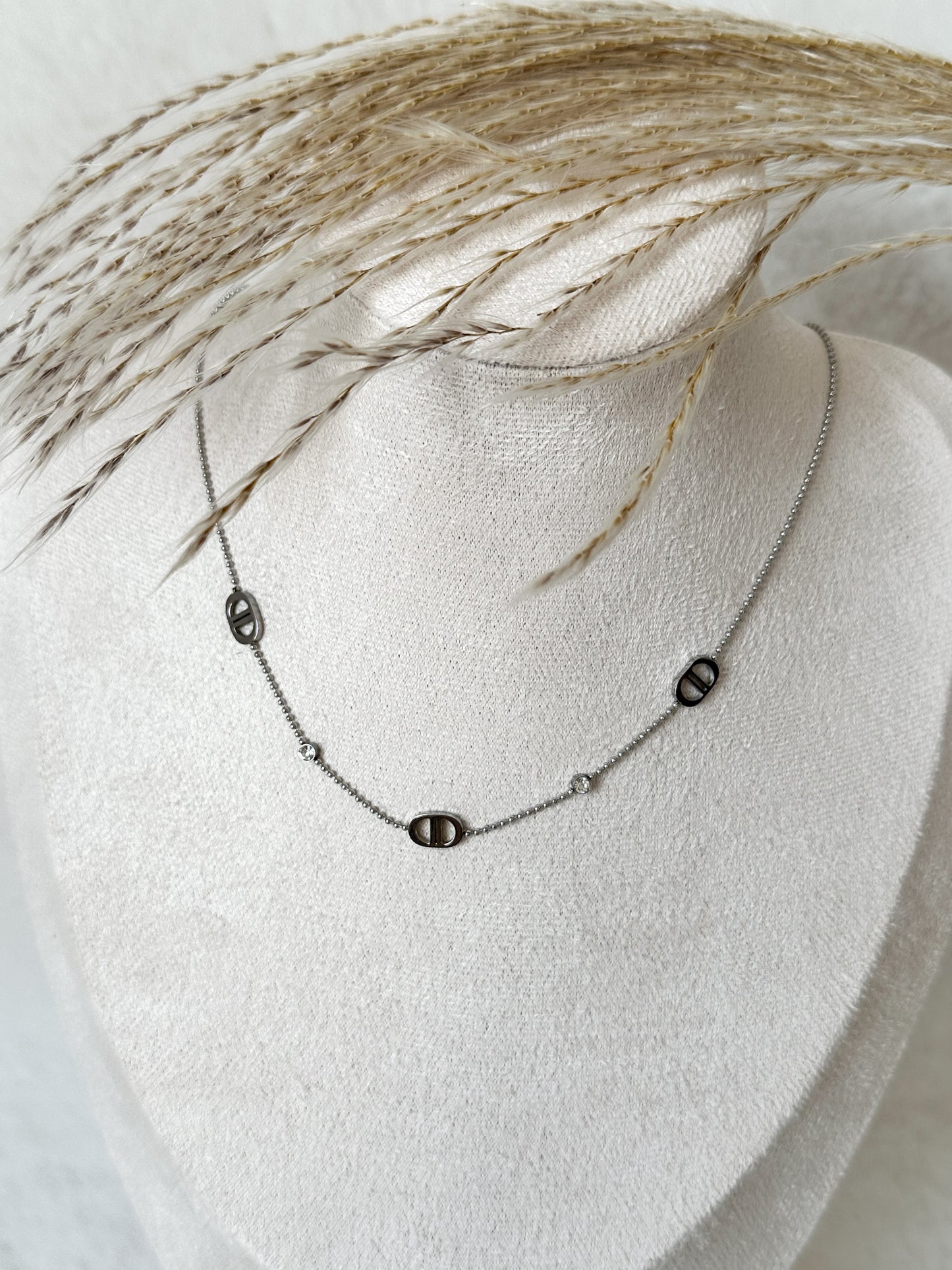 Paris Necklace Gold