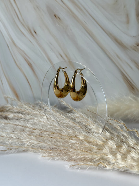 Große goldene Statement-Kreolen, auffälliges und trendiges Schmuckstück – Javi Jewelery