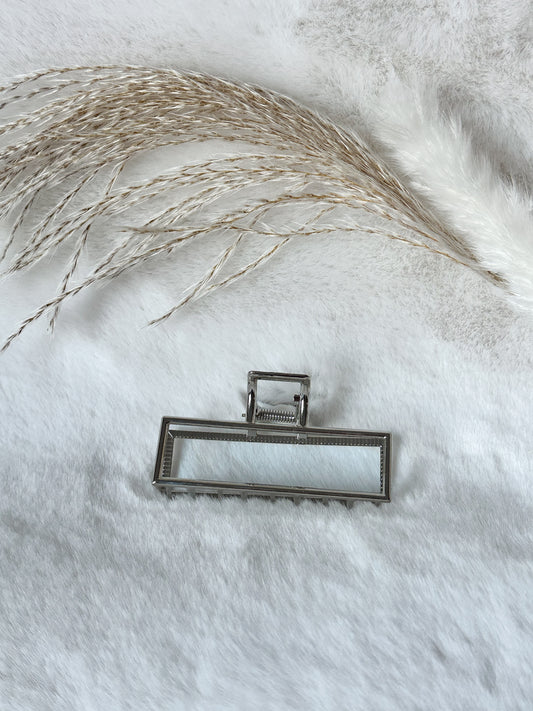 Rechteckige Haarklammer in glänzender Silberoptik – minimalistisches Design mit klarer Linienführung, perfekt für elegante und moderne Frisuren – Javi Jewelery