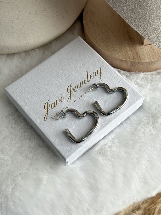 Silberne offene Herzkreolen, elegant und für den täglichen Gebrauch - Javi Jewelery 