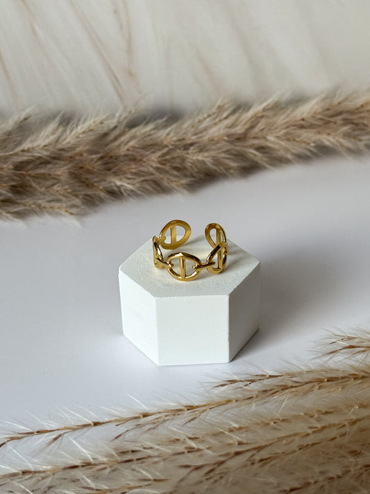 Liora ~ Ring