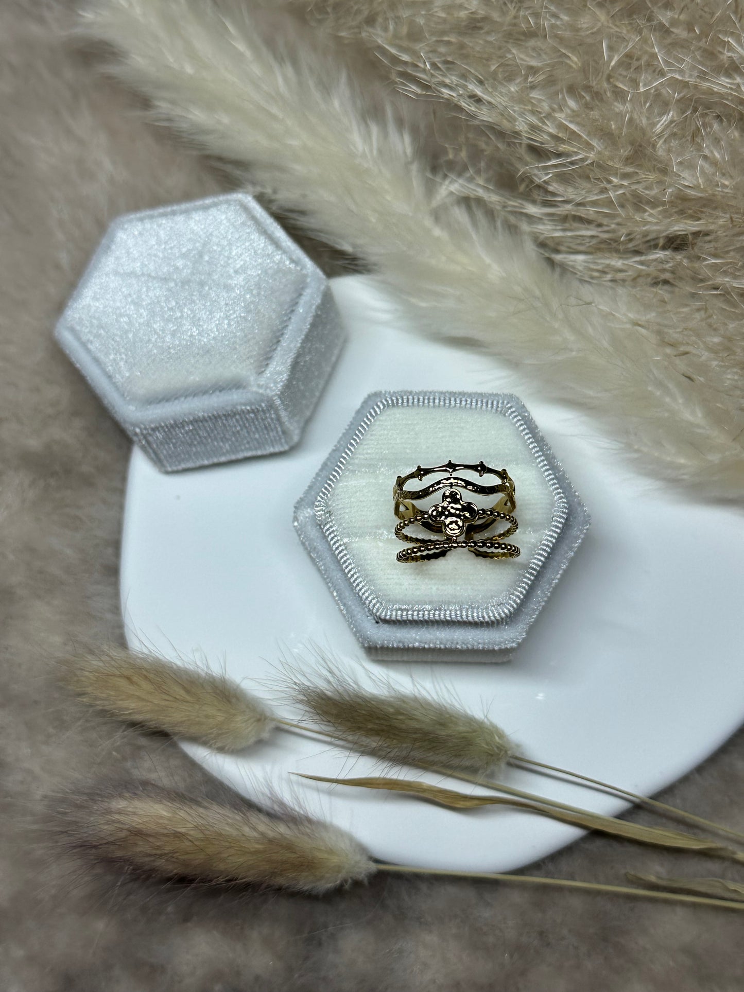 Clover 2.0 Ring