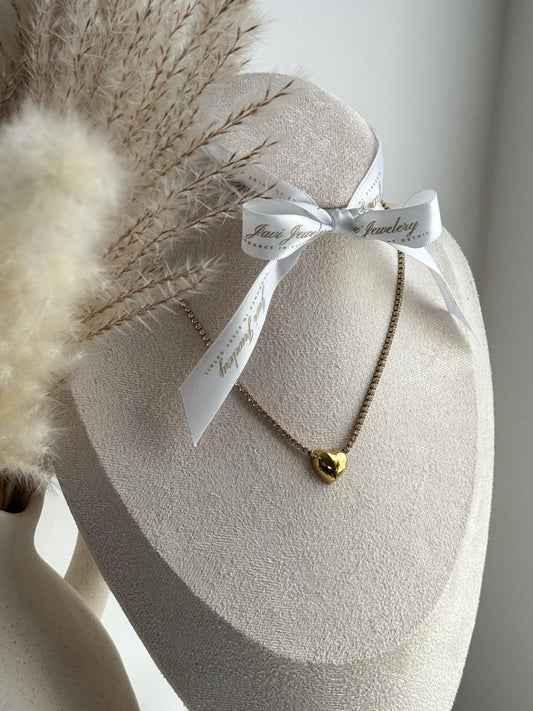 Halskette in elegantem Gold, mit vielen Zirkoniasteinen/Glitzersteinen, perfekt zum verschenken an die Liebsten - Javi Jewelery