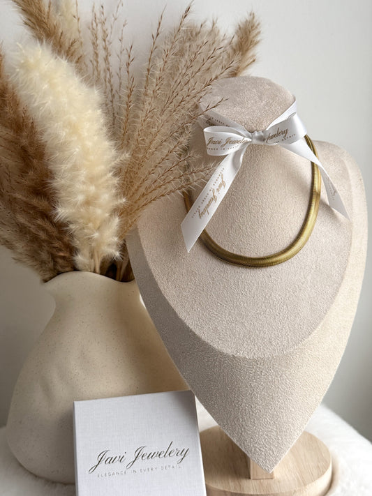 Elegante und luxuriöse Gliederkette in einem zarten Goldton - Javi Jewelery