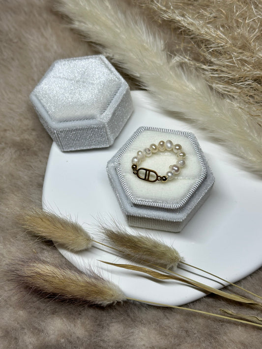 Paris Pearl Ring