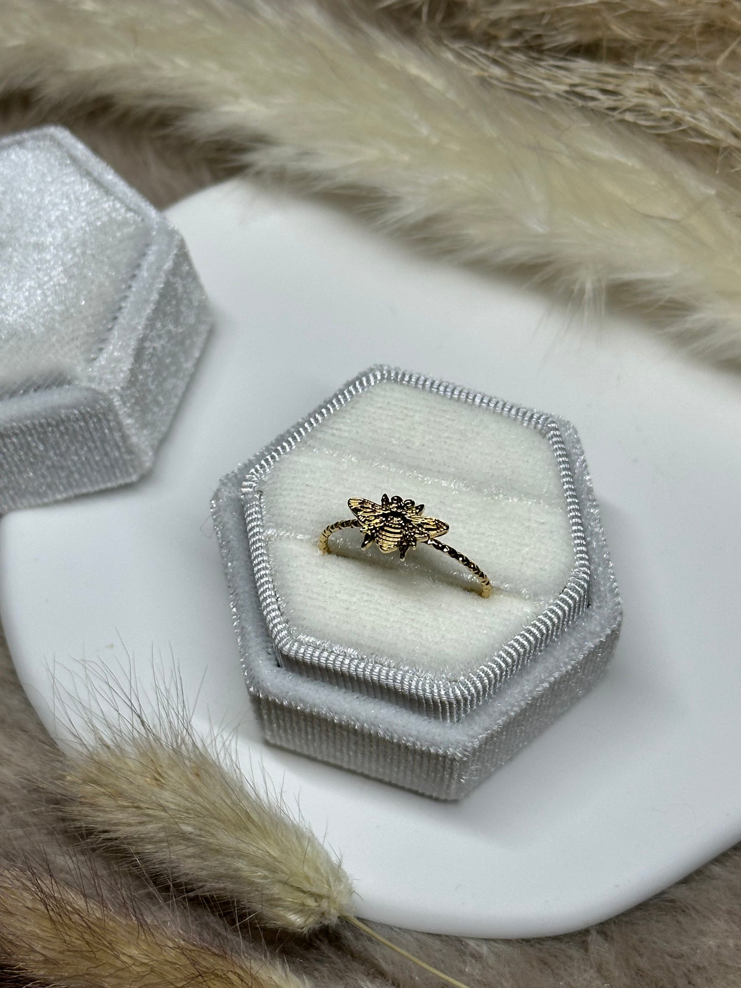 Bee Ring