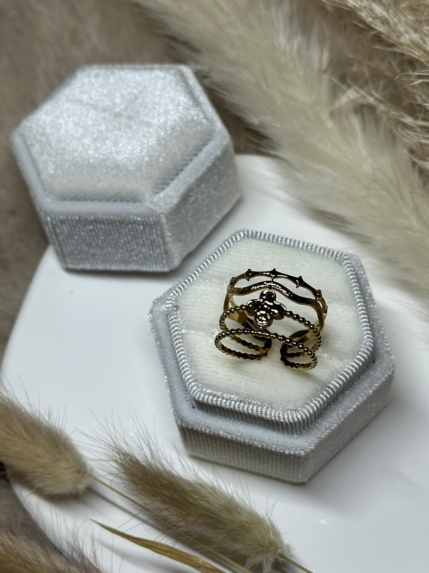 Clover 2.0 Ring