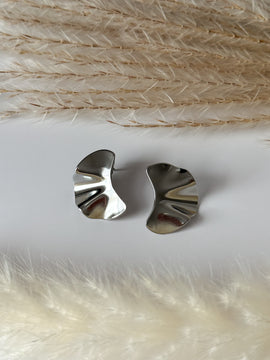 Moderne Statement-Ohrringe aus Silber, einzigartiges Design, stilvolles Trend-Accessoire – Javi Jewelery