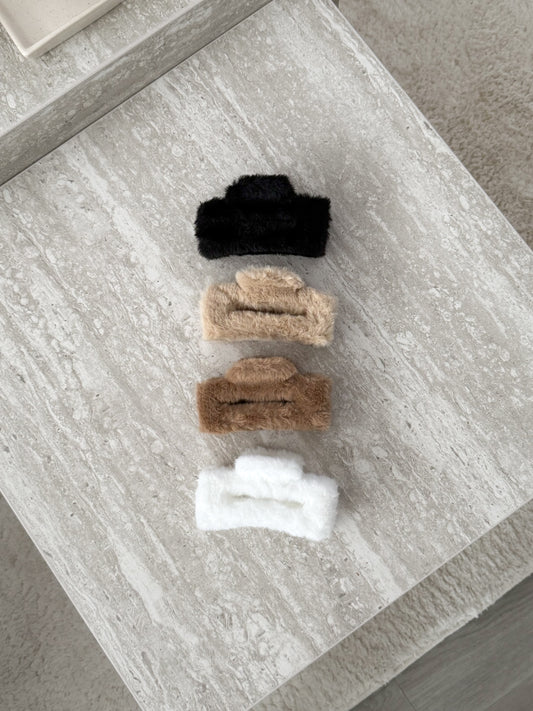 Haarspangen aus weichem Teddy-Kunstfell, cozy und modisches Accessoire, perfekter Herbst-Look, für Daily-Frisuren, Hochstecken – Javi Jewelery